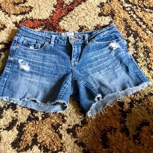Aeropostale Jean shorts size 3/4